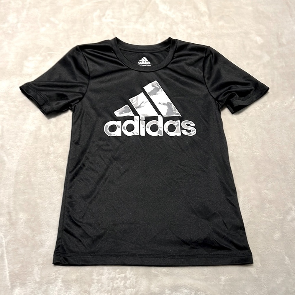 Boys Adidas T-shirt | Black & White | Size 6